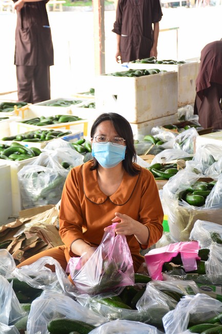 Continuing to support people in need in the Covid-19 pandemic of Hoang Phap Pagoda (series 4)